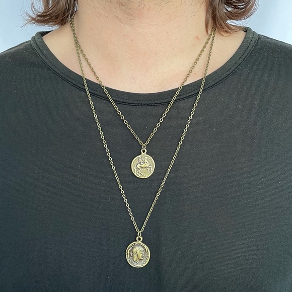 🔮Greek Coin Vintage Necklace - Picture 2 of 4